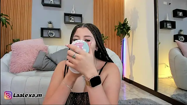 Snapshot of Aixaa_charles chatting on 21, 10, 2025 Aixaa charles online show from 21, 10, 2025