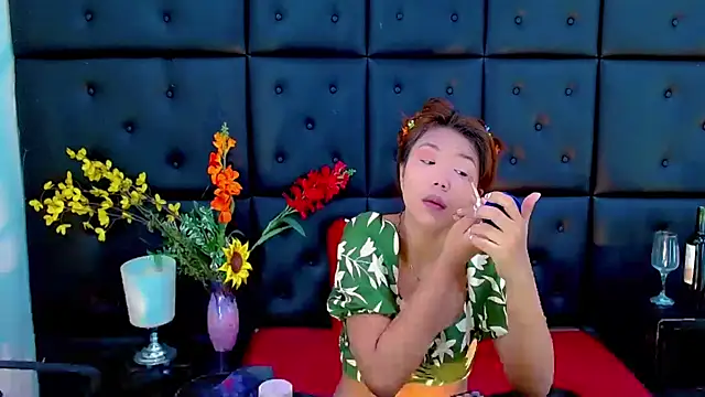 Snapshot of Isalombardi chatting on 10, 2, 2026 Isalombardi online show from 10, 2, 2026