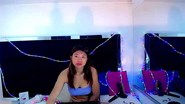 Isalombardi online show from 1, 12, 2025