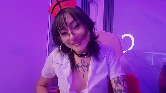 Layla Cullen online show from 12, 9, 2025