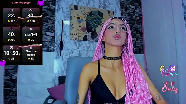 Queen Cuarxxo online show from 21, 4, 2026