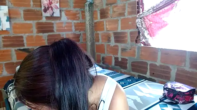 Mary Pompis online show from 18, 9, 2025
