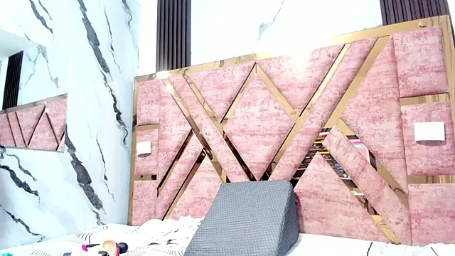 mia alvares online show from 7, 11, 2025