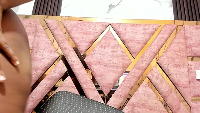 mia alvares online show from 7, 3, 2026