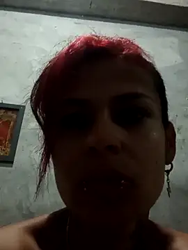 Snapshot of safira_hot chatting on 6, 1, 2025 safira hot online show from 6, 1, 2025