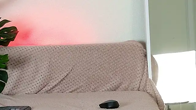 Snapshot of BelleSkye chatting on 18, 5, 2026 BelleSkye online show from 18, 5, 2026