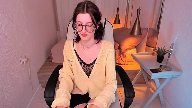 Lil Melanie  online show from 18, 1, 2025