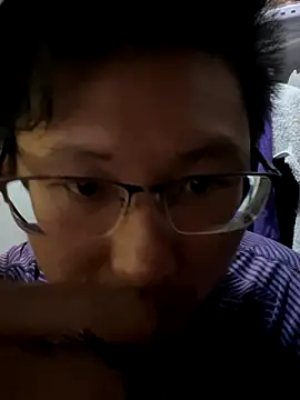 Snapshot of BenBenBom chatting on 23, 9, 2025 BenBenBom online show from 23, 9, 2025