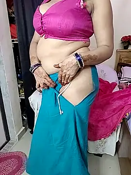 Snapshot of kaamuk_shweta chatting on 3, 7, 2026 kaamuk shweta online show from 3, 7, 2026