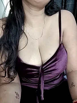 kaamuk shweta online show from 18, 10, 2025