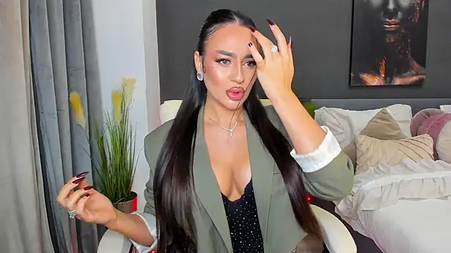 Sonia  Rey online show from 23, 11, 2025