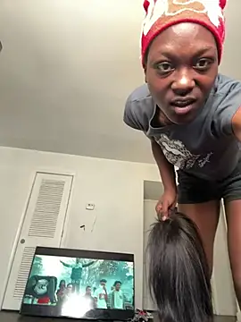 Snapshot of honeybrow chatting on 13, 2, 2025 honeybrow online show from 13, 2, 2025