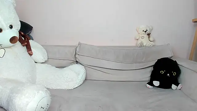 Snapshot of daeneryy chatting on 24, 2, 2025 daeneryy online show from 24, 2, 2025