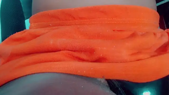 Snapshot of Oriana_braom chatting on 28, 11, 2025 Oriana braom online show from 28, 11, 2025