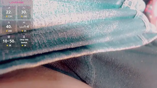 Snapshot of Oriana_braom chatting on 21, 11, 2025 Oriana braom online show from 21, 11, 2025