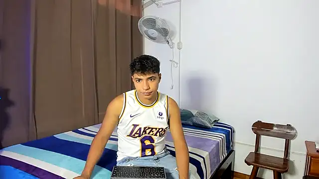 Snapshot of jonmaykolrose chatting on 7, 2, 2025 jonmaykolrose online show from 7, 2, 2025