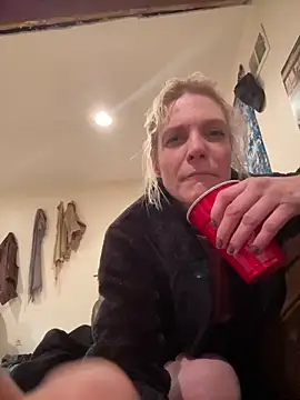 Snapshot of AddieAssets chatting on 12, 12, 2024 AddieAssets online show from 12, 12, 2024