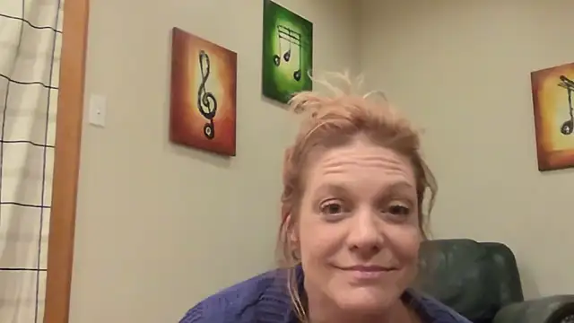 Snapshot of AddieAssets chatting on 5, 11, 2025 AddieAssets online show from 5, 11, 2025