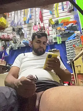 Snapshot of Sheik_z_o chatting on 5, 11, 2025 Sheik z o online show from 5, 11, 2025