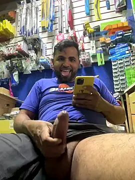 Snapshot of Sheik_z_o chatting on 7, 10, 2025 Sheik z o online show from 7, 10, 2025