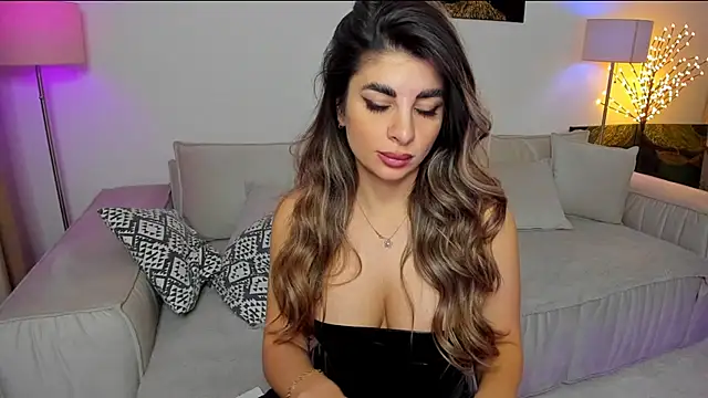 Queenofyouredreams online show from 25, 1, 2025