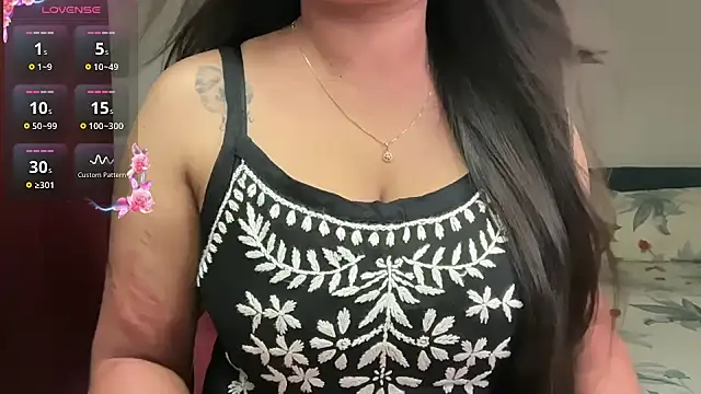Snapshot of nandini_7 chatting on 4, 6, 2026 nandini 7 online show from 4, 6, 2026