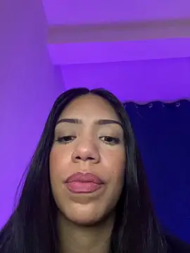 Snapshot of -Naomyy- chatting on 29, 10, 2025 -Naomyy- online show from 29, 10, 2025