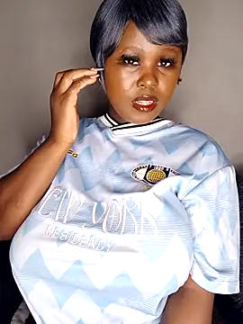 Dark Berry 26 online show from 21, 4, 2026