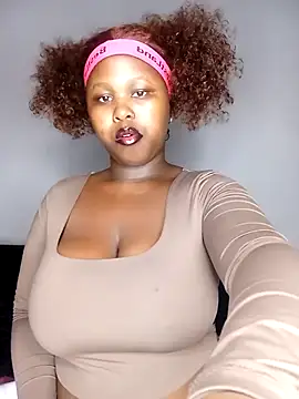 Dark Berry 26 online show from 15, 12, 2025