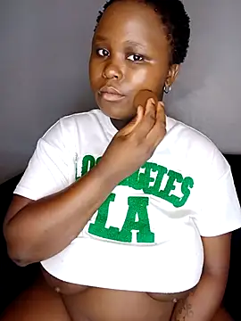 Dark Berry 26 online show from 12, 4, 2026