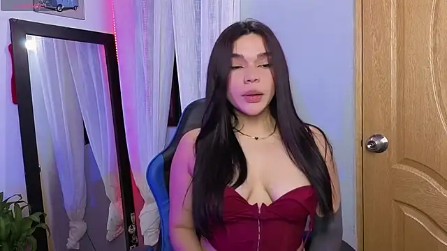Snapshot of Veronica_111 chatting on 8, 5, 2026 Veronica 111 online show from 8, 5, 2026