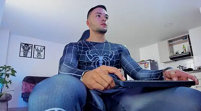 alexander collin02 online show from 6, 1, 2025