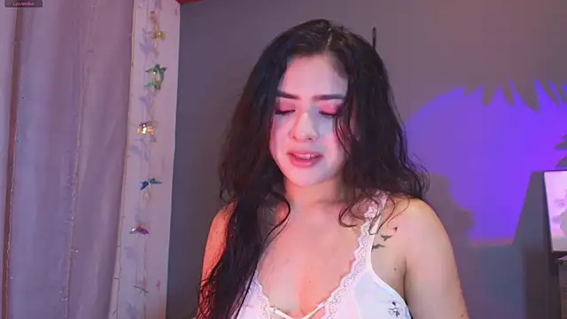 adara johnson   online show from 27, 4, 2026