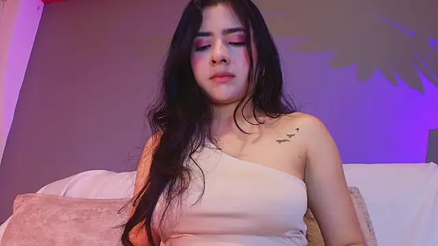 adara johnson   online show from 17, 4, 2026