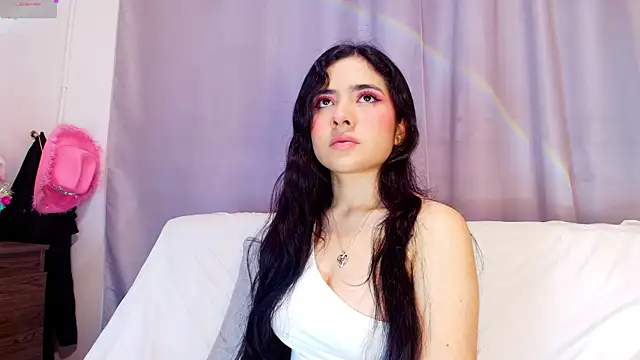 adara johnson   online show from 25, 10, 2025