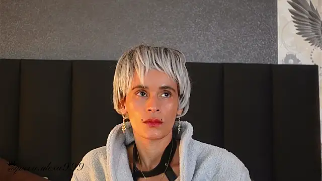 Alexa Duque34 online show from 1, 12, 2025