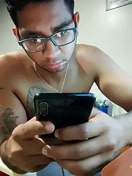 Snapshot of FitGeorge chatting on 9, 11, 2025 FitGeorge online show from 9, 11, 2025