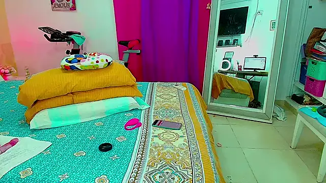 Kendralove31xxx online show from 7, 11, 2025