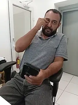 Snapshot of friendsloversex chatting on 20, 11, 2025 friendsloversex online show from 20, 11, 2025