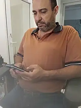 Snapshot of friendsloversex chatting on 27, 11, 2025 friendsloversex online show from 27, 11, 2025