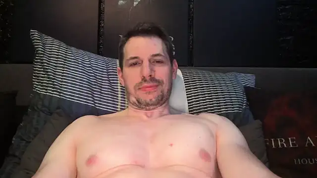 Snapshot of dreamwallker21 chatting on 25, 4, 2026 dreamwallker21 online show from 25, 4, 2026