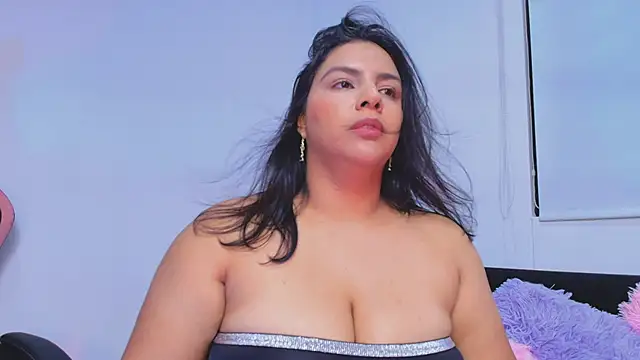 Snapshot of Brenda__gomez chatting on 25, 2, 2025 Brenda gomez online show from 25, 2, 2025