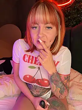 ObviouslyPeachy online show from 7, 4, 2026