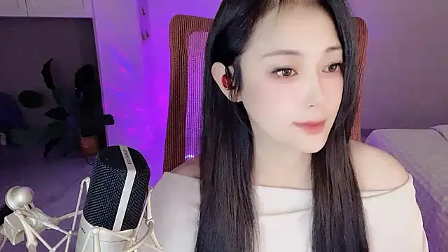 Daisy-77 online show from 20, 11, 2025