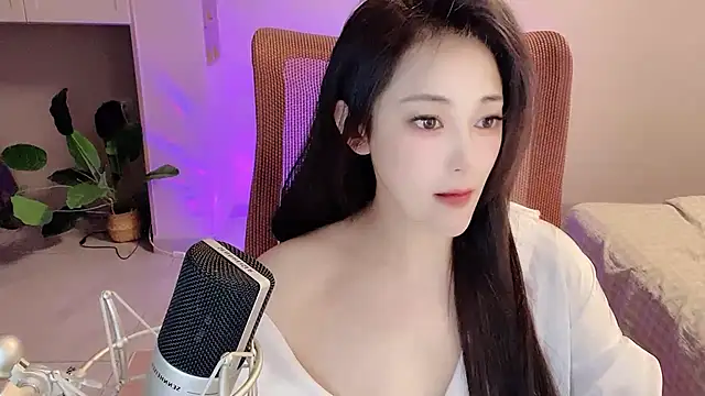 Daisy-77 online show from 19, 11, 2025