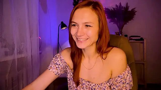 Snapshot of _polly_milk chatting on 2, 12, 2024  polly milk online show from 2, 12, 2024