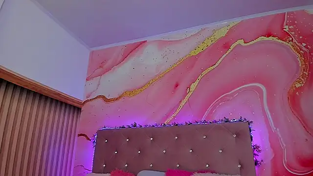 Daisy  rose online show from 26, 2, 2025