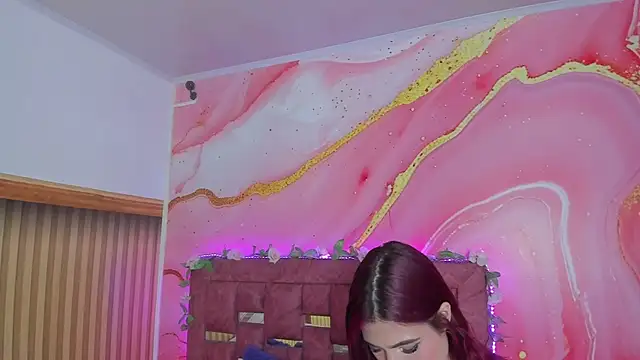 Daisy  rose online show from 7, 1, 2026