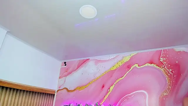 Daisy  rose online show from 8, 1, 2026