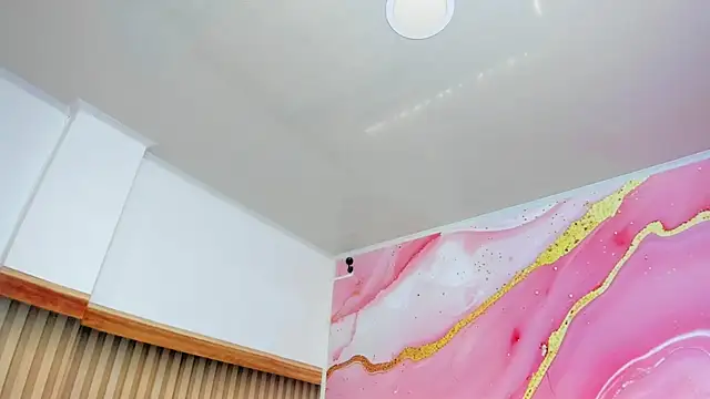 Daisy  rose online show from 15, 5, 2026